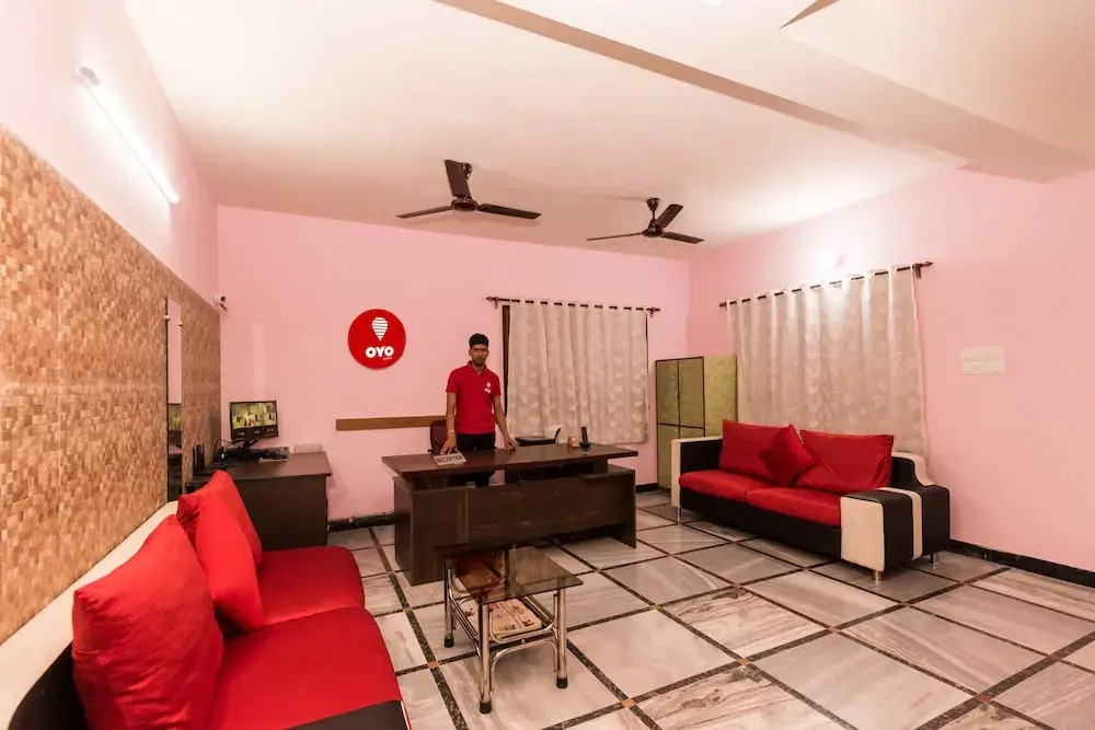 OYO 9000 The Syncretic Guest House