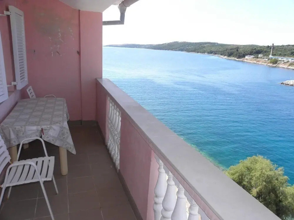 Svetka - 10m From the sea - A8