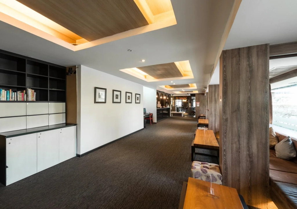 Q Hotel