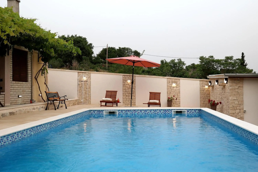 Country House Korlat