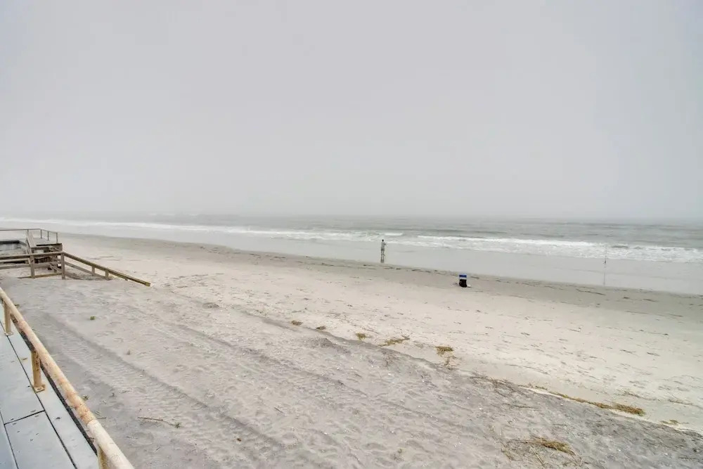 Bayfront Brigantine Escape w/ Porch & Bay Views!