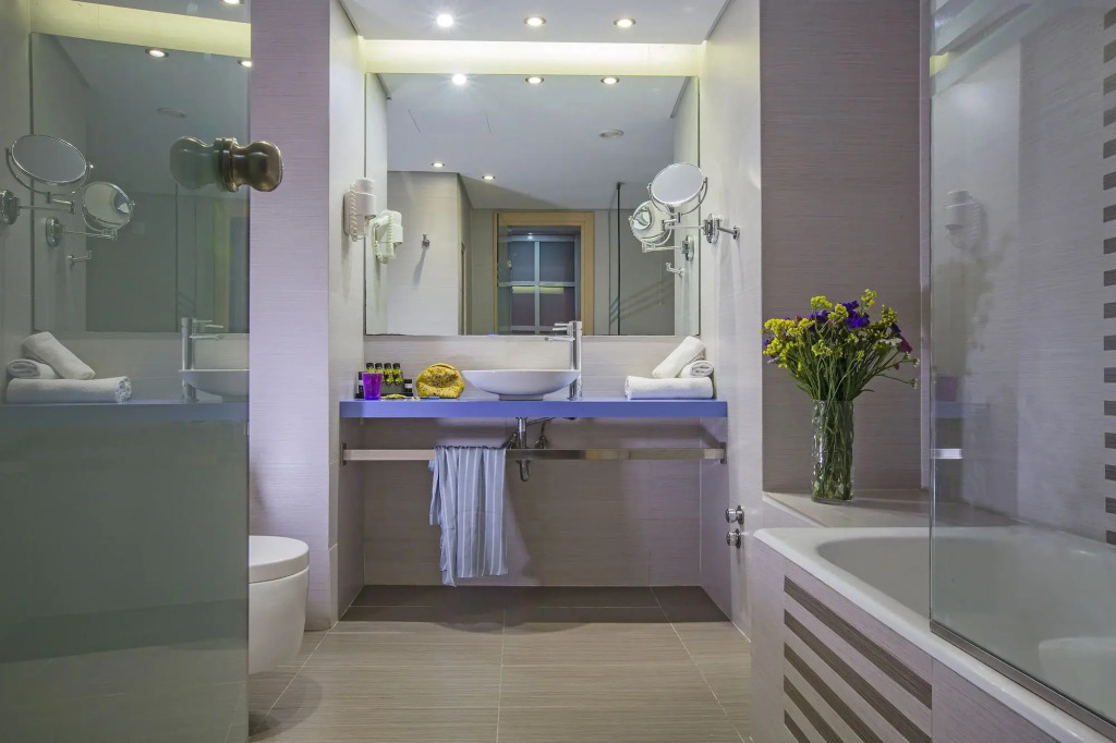 Novus City Hotel