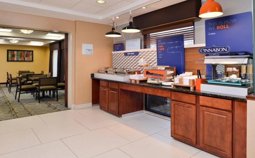 Holiday Inn Express Hotel & Suites West Chester by IHG