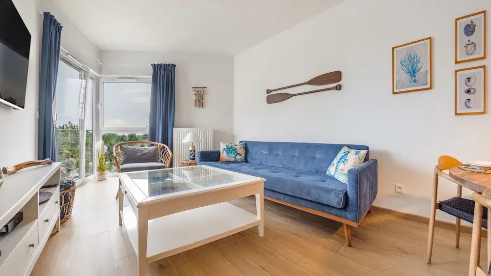 Lets Sea by 2HomeRent