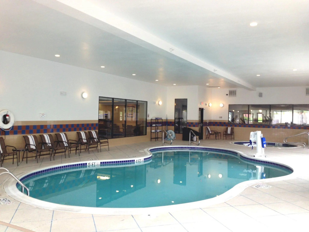 Holiday Inn Express & Suites Bridgeport by IHG