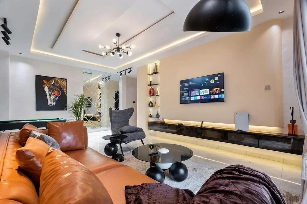 2 bedroom  luxury