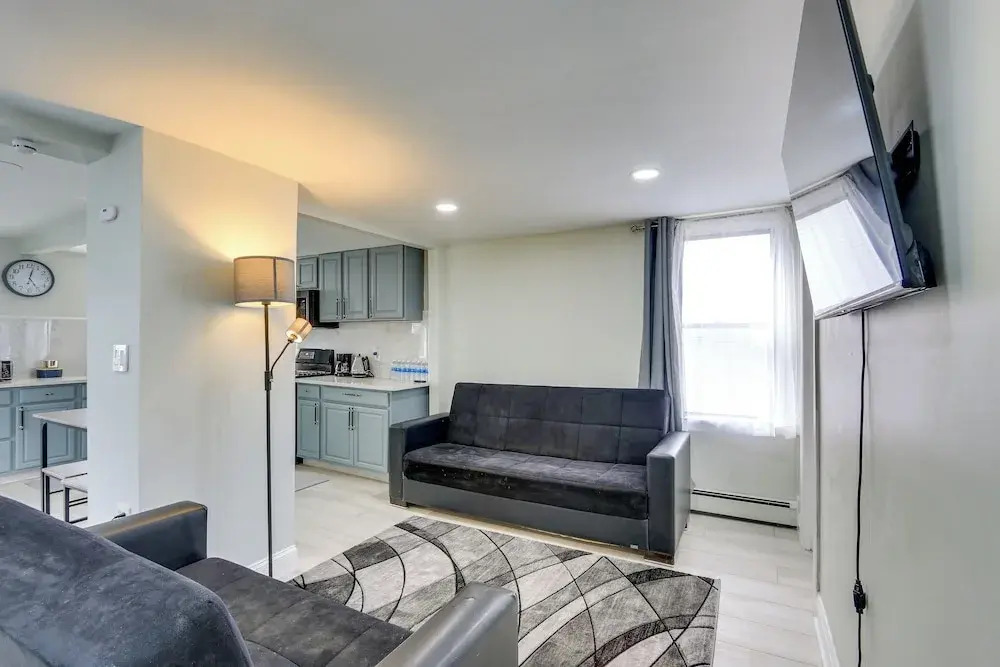 Jersey City Vacation Rental ~ 8 Mi to Nyc!