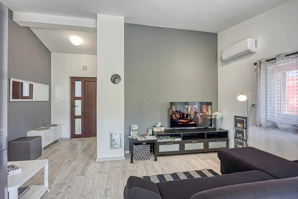 Family Friendly House Kacana - Happy Rentals