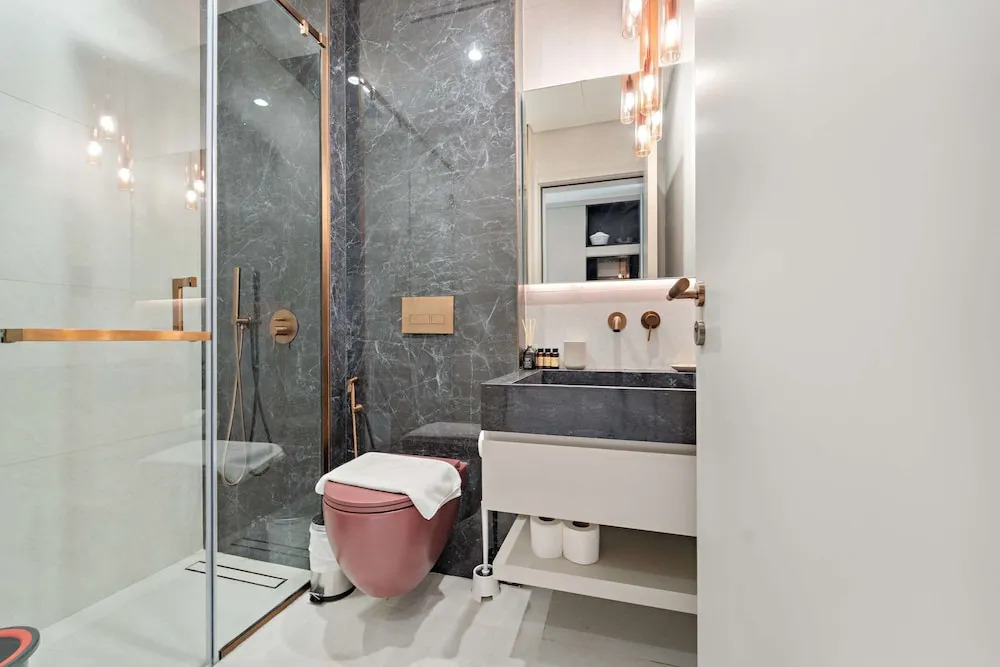 Silkhaus Premium Studio in Jumeirah Garden City