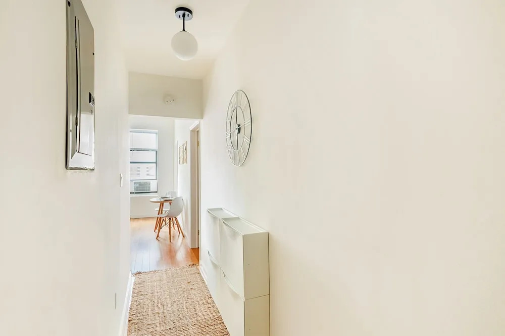 Beautiful 3 Bedroom Unit in Prime Location