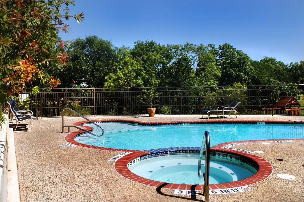 Inn on Barons Creek