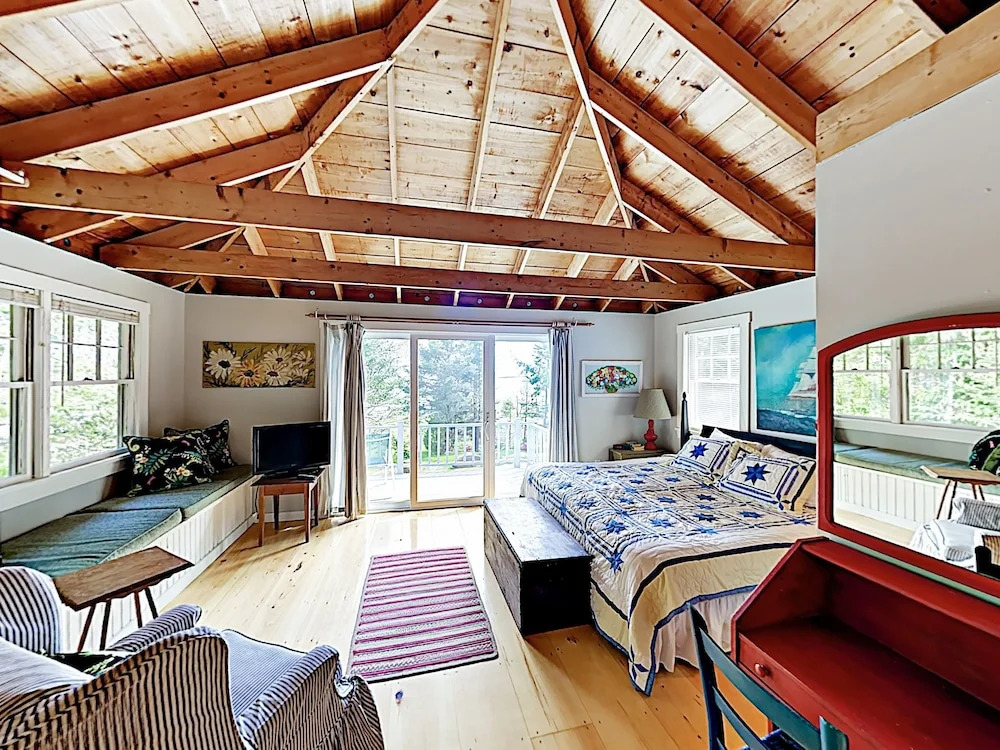 47 South Beach Rd Home