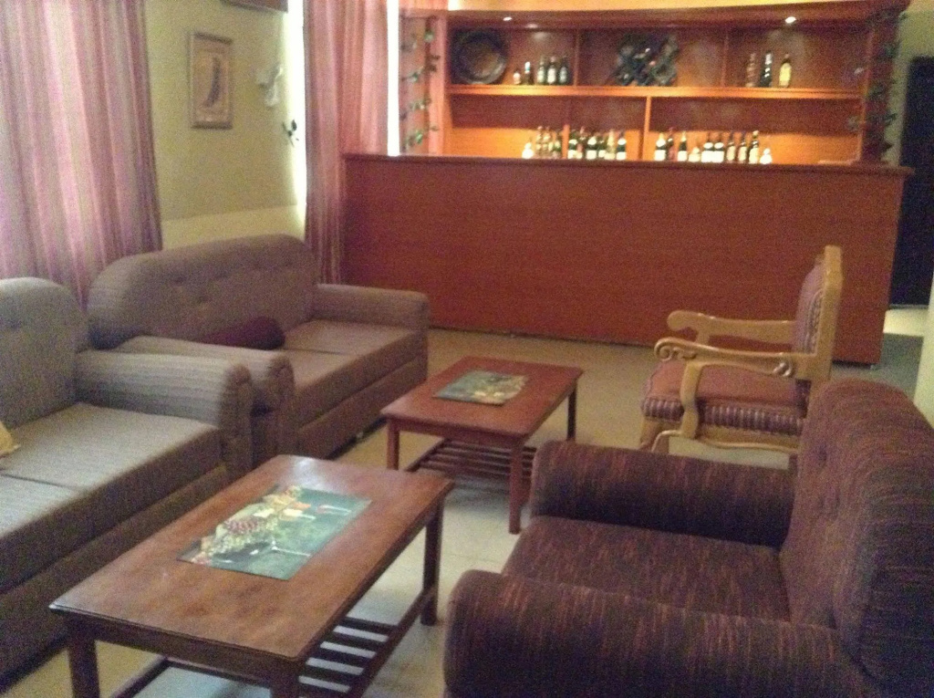 Pinnacle Hotels and Suites