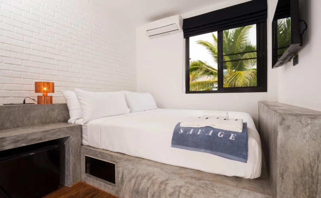 Savage Hostel Koh Tao