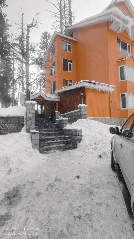 Hotel Zahgeer Gulmarg