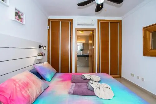 Villa 43 Sea Views, Pool,Games,Hot Tub, Office with Computer+ WIFI