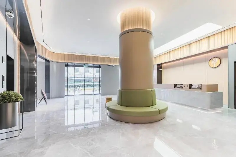 Ji Hotel Shanghai Tonghe Xincun Metro Station