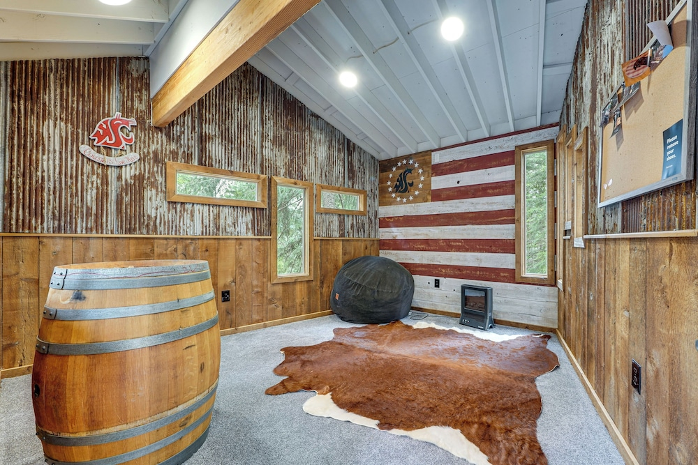 1 Mi to Cle Elum Lake! Family Cabin w/ Game Room