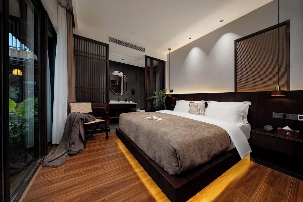 Aofeng Tangquan Secluded Villa