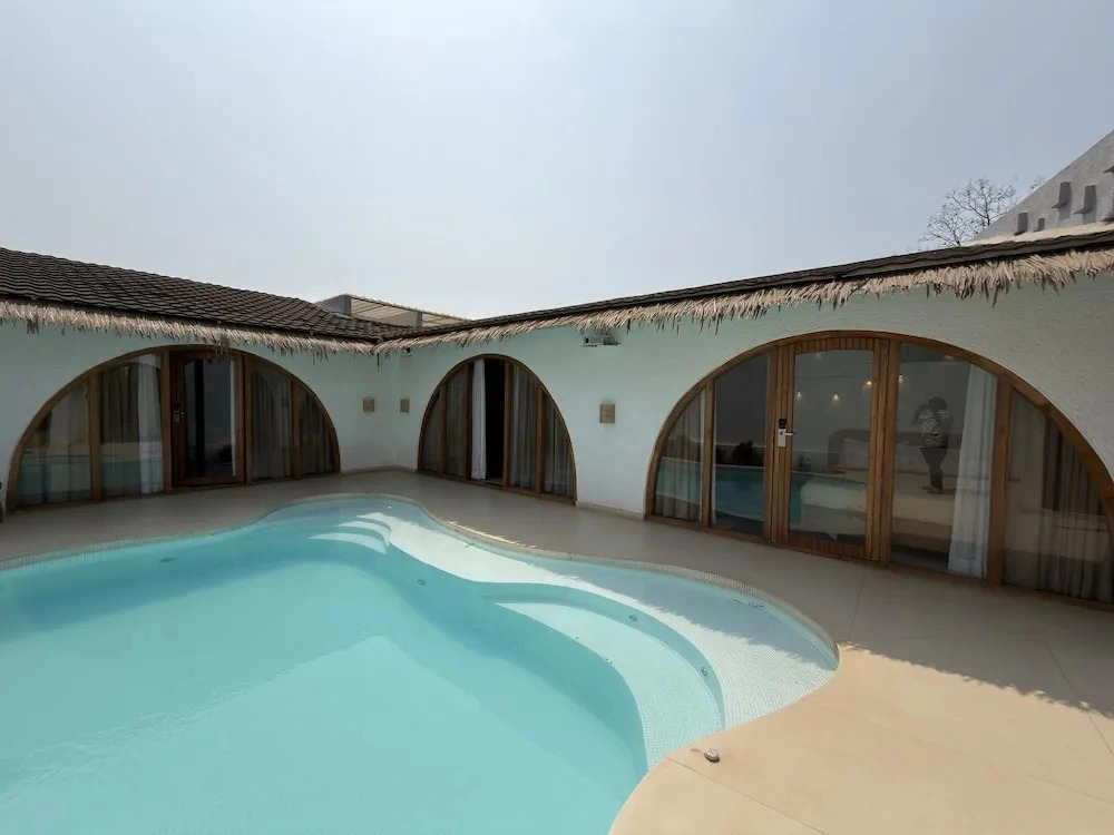 Hidden Beach Resort by Greenleaf Aqua