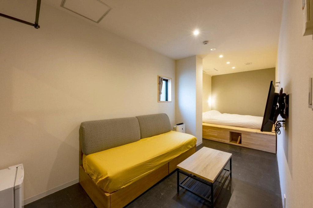 plat hostel keikyu minowa forest