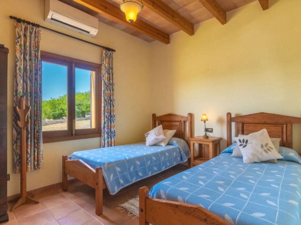 Holiday Home es Coscolls (Pic300)