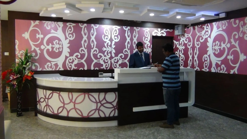 Hotel Sumi Palace