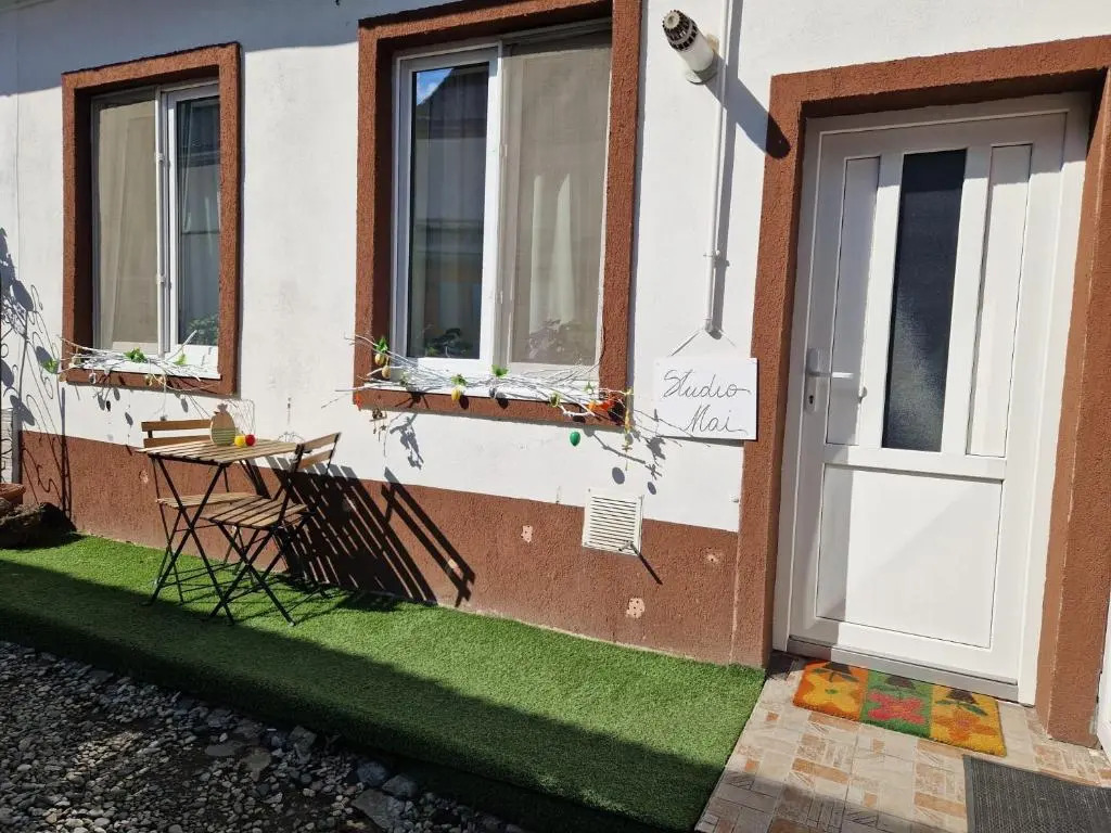 Studio Mai si Apartament Mai 2