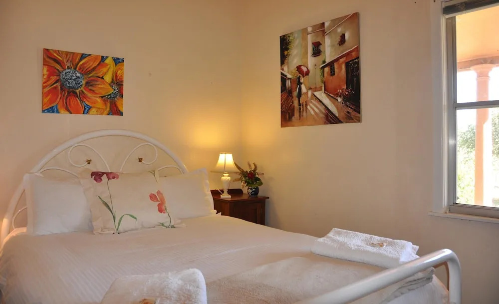 Old Bara Guesthouse