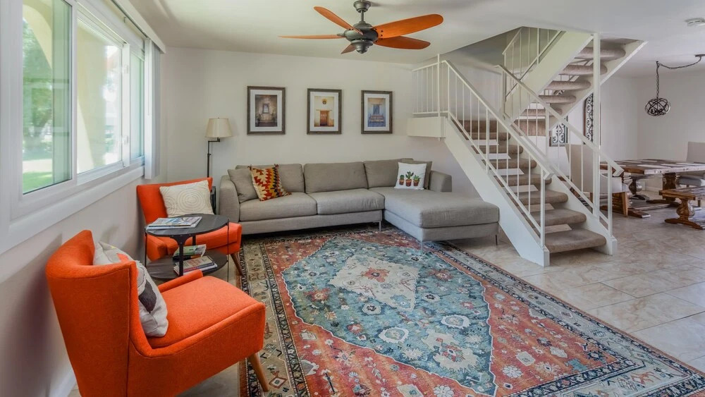 Spacious 4BR Townhouse by WanderJaunt