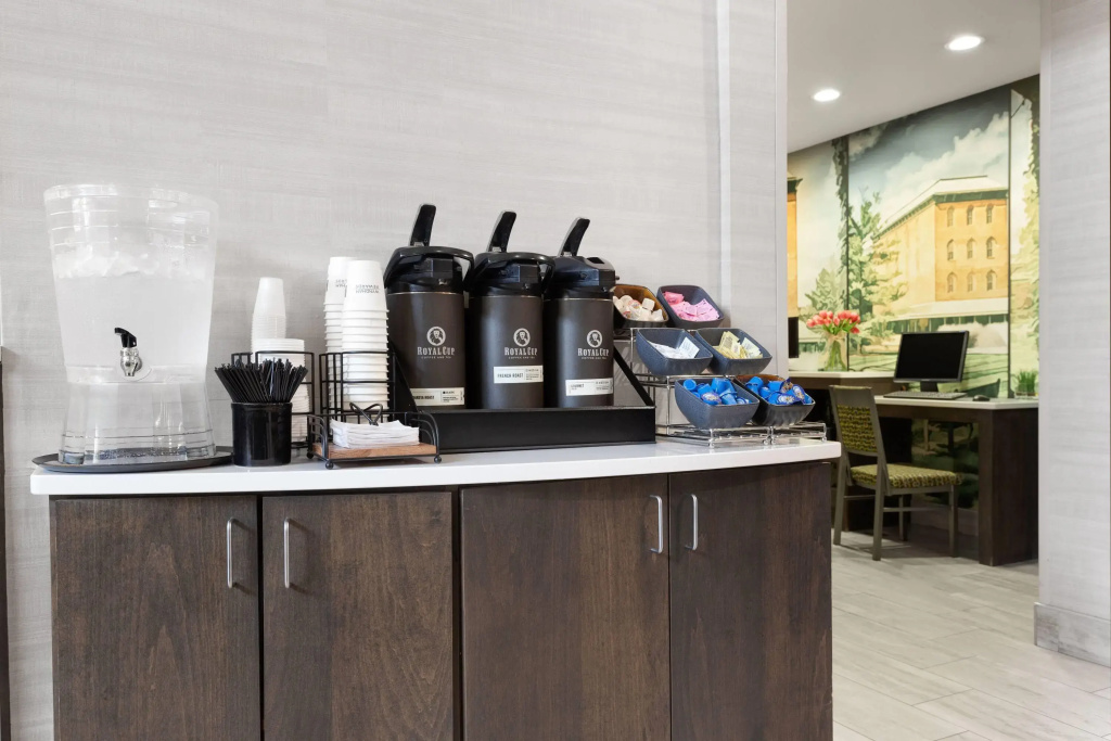 La Quinta by Wyndham Columbus - Edinburgh