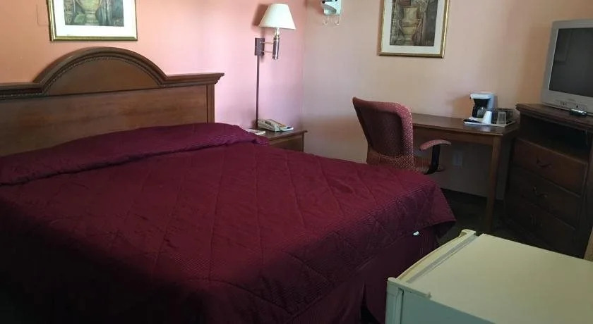 Maple leaf motel