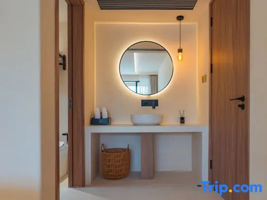 Longshang Jingyue B&B