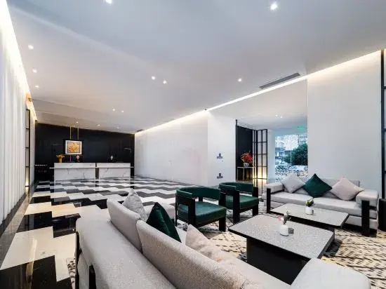 Earl Family Hotel (Feidong Xingguang International)