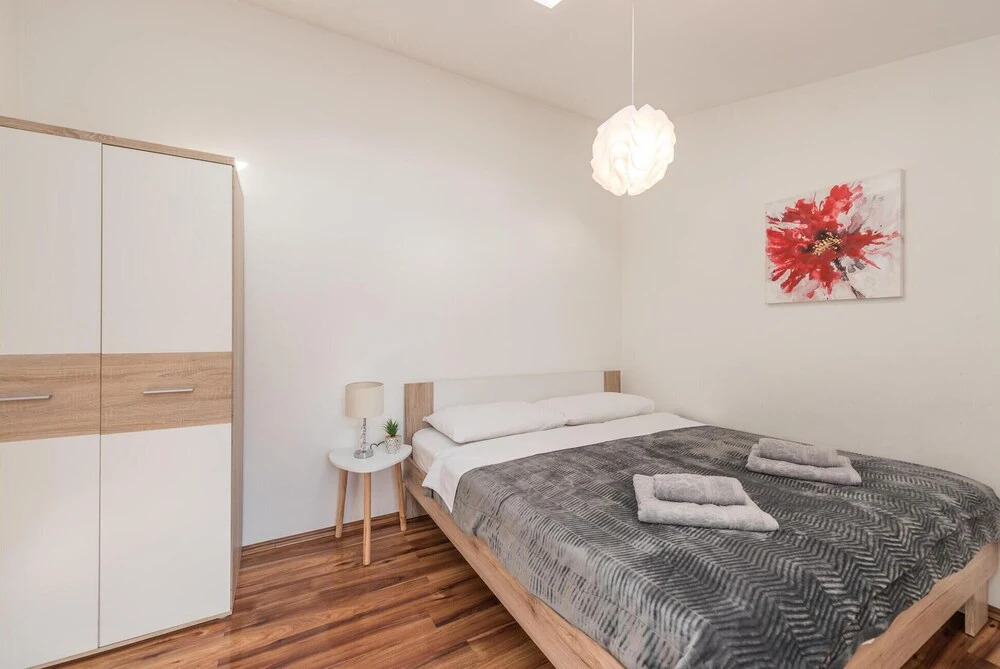 Amazing Home in Pakostane With Wifi and 5 Bedrooms