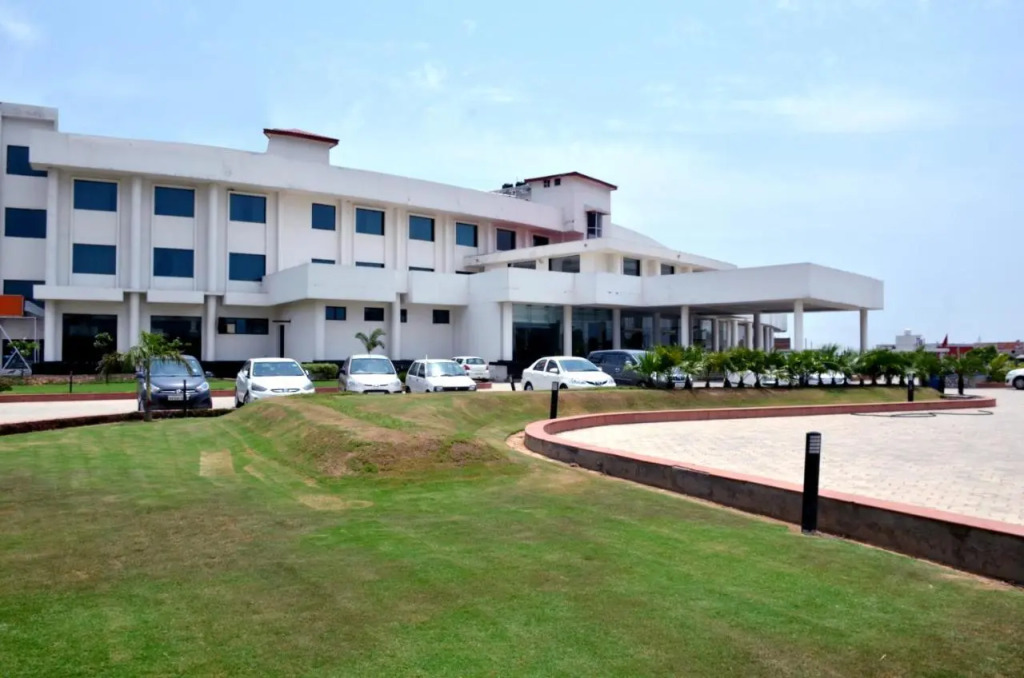 MM Continental Hotel