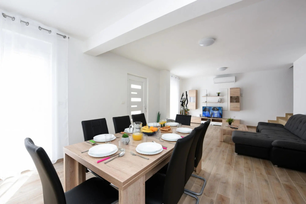 Villa Elm