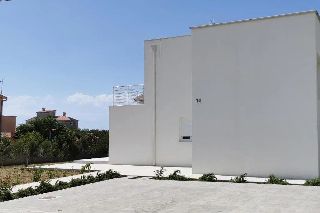 Apartments with parking space Vrsi - Mulo, Zadar - 19047