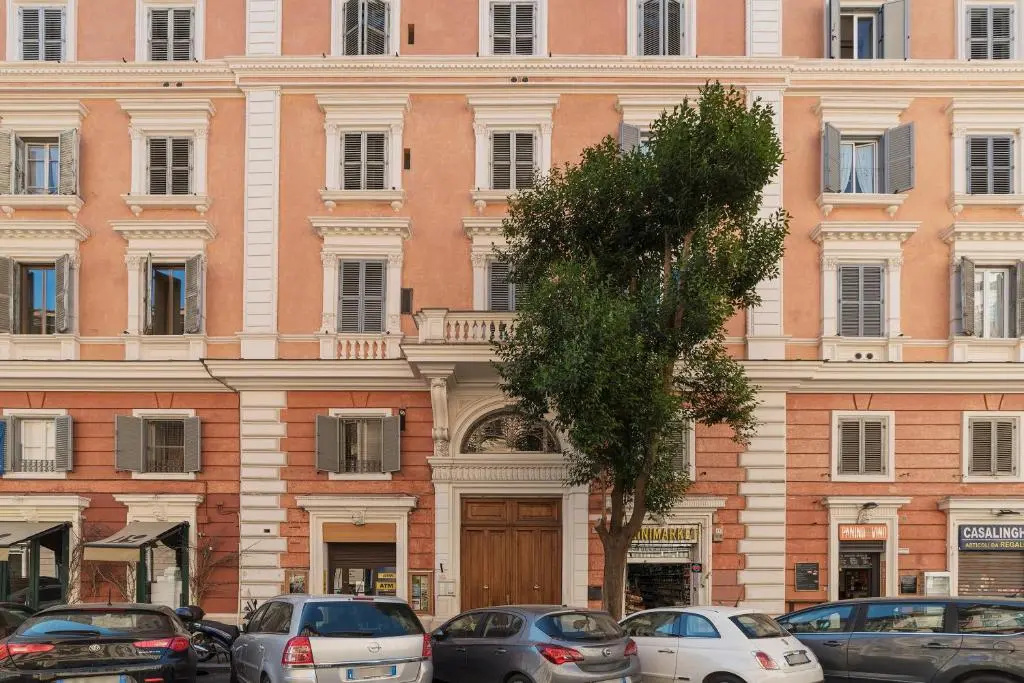Multifunctional Apartment San Pietro