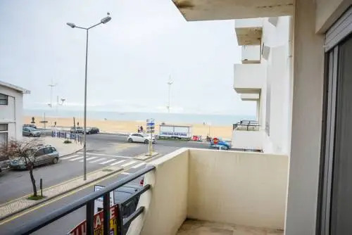 Holidays Nazaré marginal