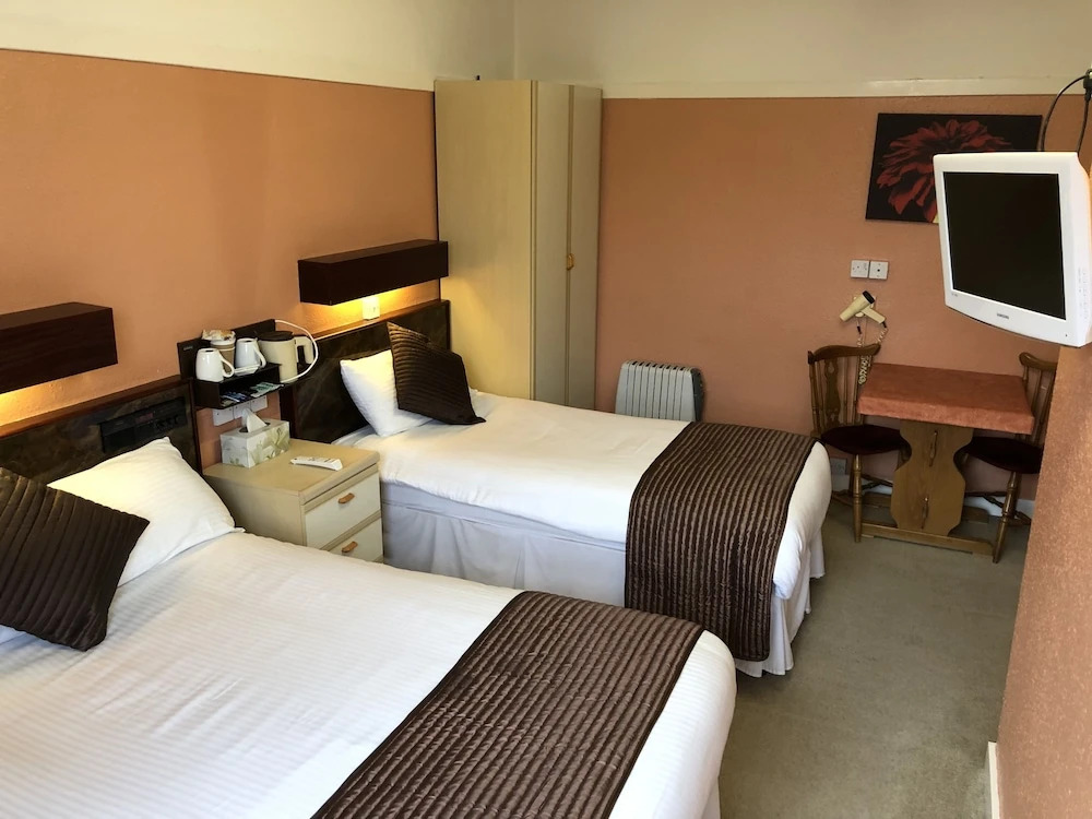 Grove End Hotel