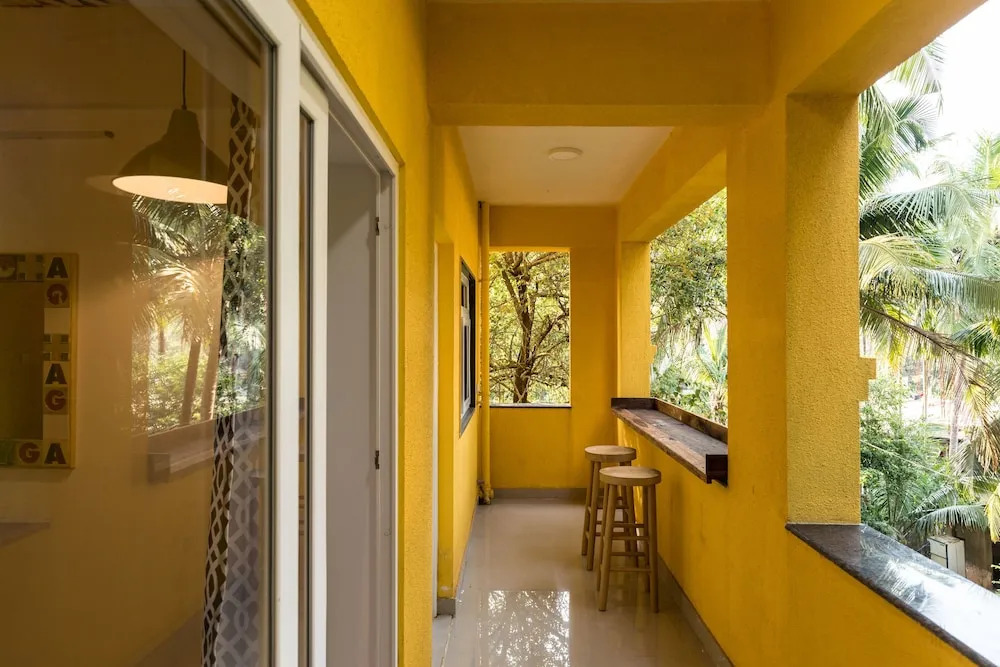 The Yellow by OYO Rooms