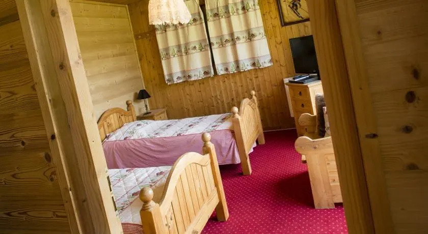 LOurs Blanc Lodge