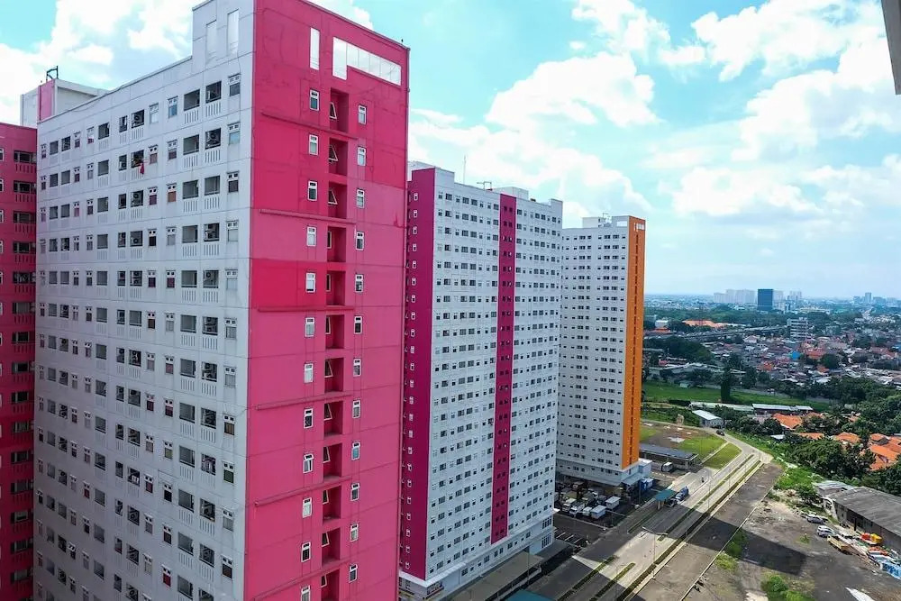 Affordable Price 2BR Green Pramuka City Apartment