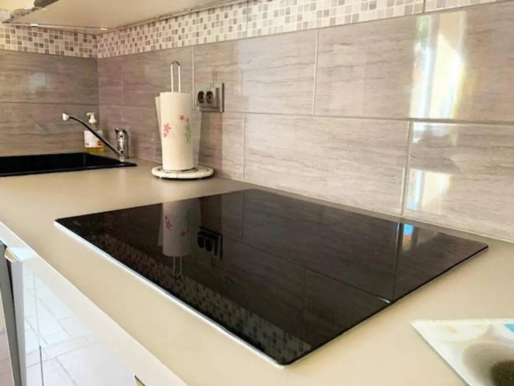 Villa climatisée avec parking, résidence avec piscine, Cap dAgde - FR-1-607-62