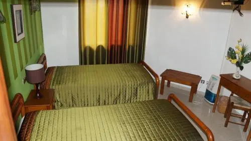 Apartamentos e Quartos Atalaia