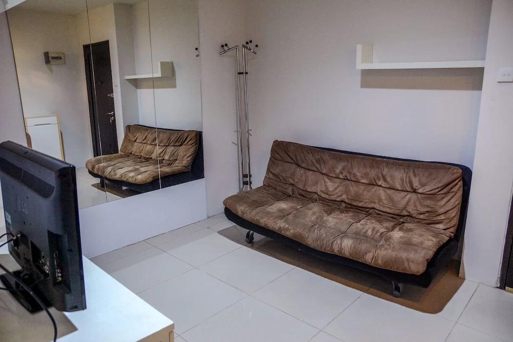 1 Bedroom at Cosmo Mansion Apartment by Travelio