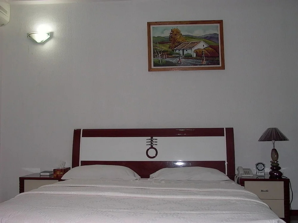 Eastoment Hotel
