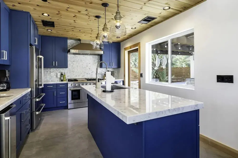 Luxury Living With Game Rooms Poolside Paradise