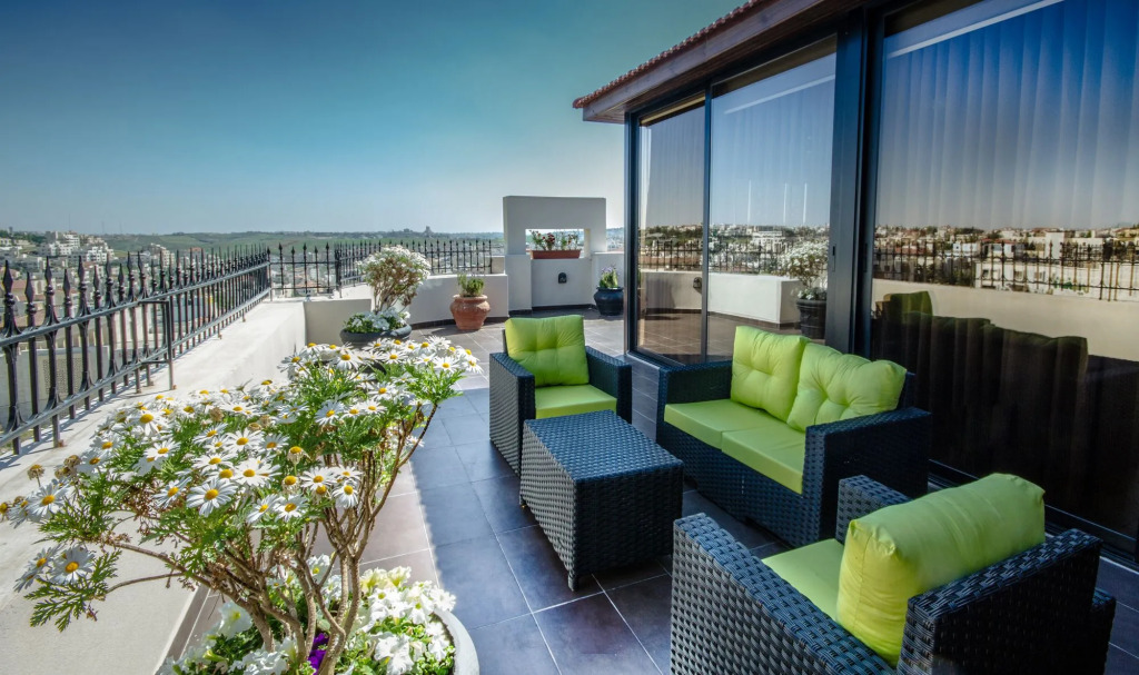 Nadine Hotel Suites